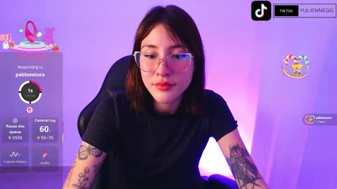 Yulienne online show from 09-14-25, 03:05