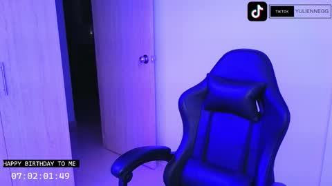 Yulienne online show from 09-17-25, 02:57