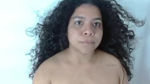 Yuli and SaraIndependent model online show from 01-15-25, 12:15