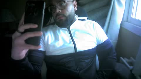 yulius_7 online show from 11-03-25, 07:42