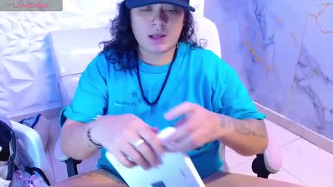 Snowflake online show from 04-06-26, 04:10