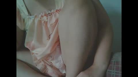yumi123_ online show from 11-05-25, 11:49