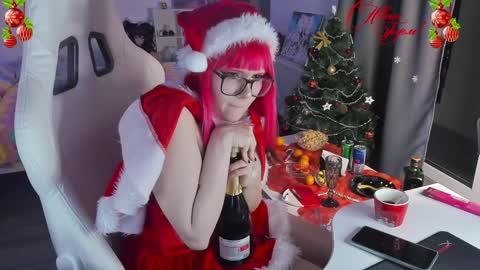 Yumi 3 online show from 12-31-24, 10:45