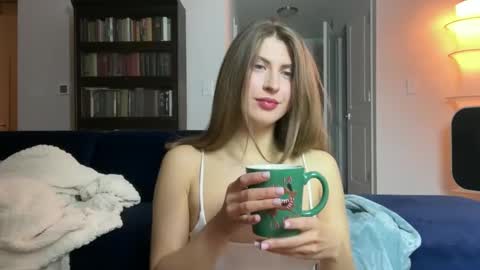 yumiandwolf online show from 01-15-25, 06:22