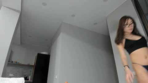 Yumi online show from 02-16-25, 05:04