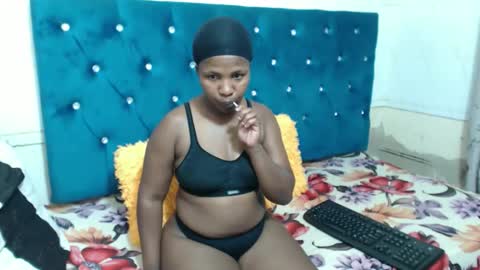 yummybumz online show from 11-01-25, 08:00