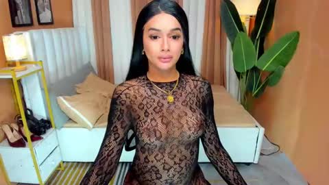 Goddes Renalyn online show from 01-18-25, 07:49