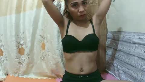 Snapshot of yummysexyhardnipple08 chatting on 02-24-25, 12:37 jhess online show from 02-24-25, 12:37