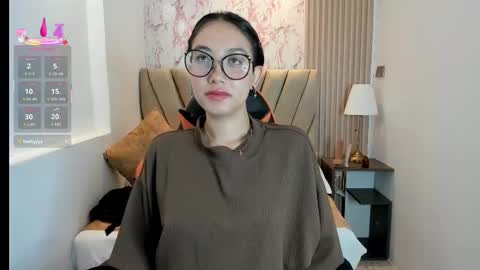 Snapshot of yuna__min chatting on 09-26-25, 12:53 Yuna online show from 09-26-25, 12:53