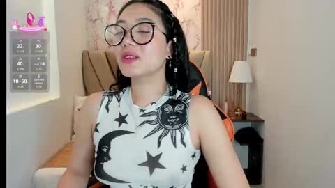 Snapshot of yuna__min chatting on 09-27-25, 02:55 Yuna online show from 09-27-25, 02:55