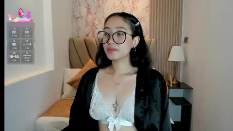 Snapshot of yuna__min chatting on 09-29-25, 02:55 Yuna online show from 09-29-25, 02:55