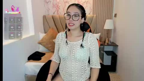 Snapshot of yuna__min chatting on 10-04-25, 12:03 Yuna online show from 10-04-25, 12:03