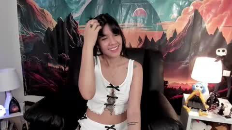 Yuna online show from 10-29-25, 02:52