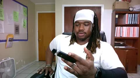 Snapshot of yungbbcbro chatting on 12-29-24, 05:10 Octavian online show from 12-29-24, 05:10