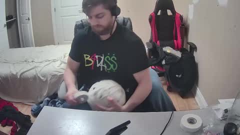 yungfalc online show from 11-19-25, 05:51