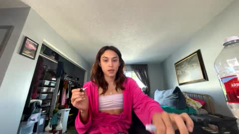 Snapshot of yungfemslut chatting on 09-15-25, 09:59 BbyTSSLut online show from 09-15-25, 09:59