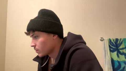 yungstudbev online show from 12-23-24, 06:11