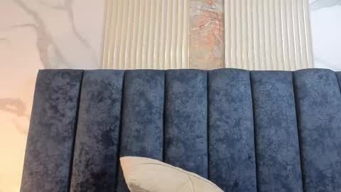 yunkeyc online show from 11-23-25, 02:39