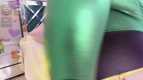 Yunna online show from 12-05-25, 03:48