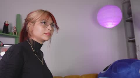 yunorose_ online show from 12-19-25, 05:03