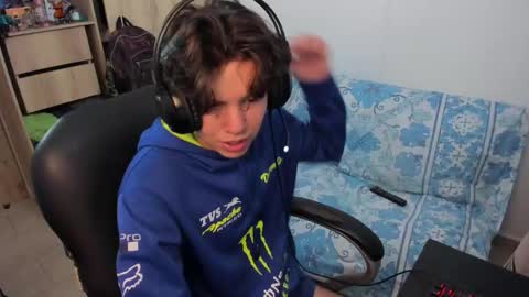 yurii_moody online show from 12-01-25, 03:28