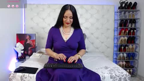    2  online show from 10-17-25, 03:20