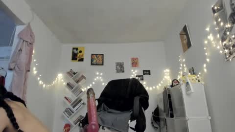 paola online show from 12-10-24, 08:05