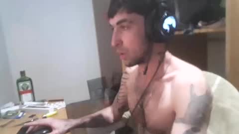 Yuumi online show from 10-17-25, 05:32