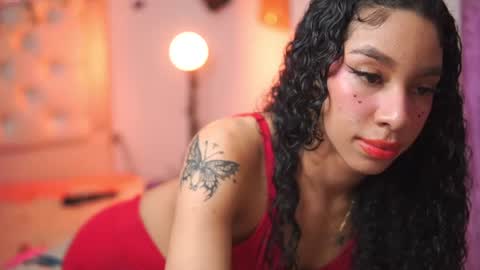 Yuyi Cam online show from 10-04-25, 02:53