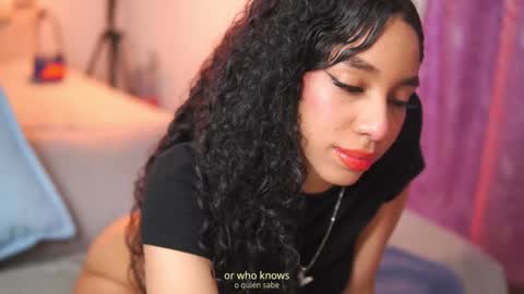 Yuyi Cam online show from 10-25-25, 03:36