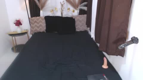 Snapshot of yvannasilva18 chatting on 12-08-24, 12:19 jai online show from 12-08-24, 12:19