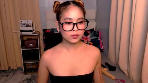 Snapshot of yvannasilva18 chatting on 02-18-25, 11:55 jai online show from 02-18-25, 11:55