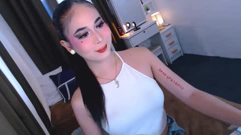 Snapshot of yvannasilva18 chatting on 09-13-25, 07:52 jai online show from 09-13-25, 07:52