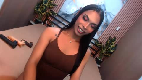 yvonnellvs online show from 02-26-26, 09:25