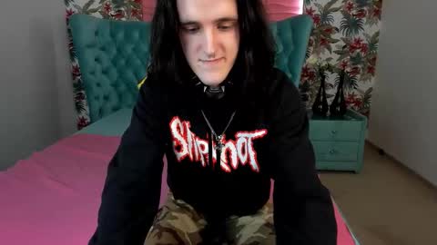 Snapshot of zack_bev chatting on 01-09-26, 07:15 zack_bev online show from 01-09-26, 07:15