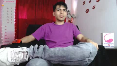 Snapshot of zack_xtreme chatting on 12-14-24, 07:25 Xavi online show from 12-14-24, 07:25