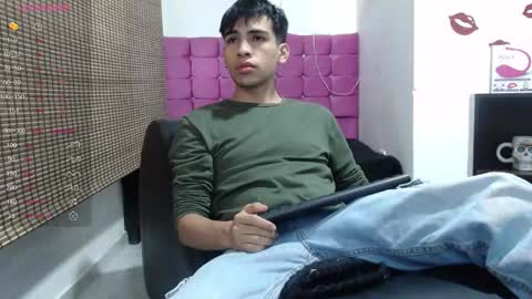 Snapshot of zack_xtreme chatting on 12-19-24, 12:01 Xavi online show from 12-19-24, 12:01