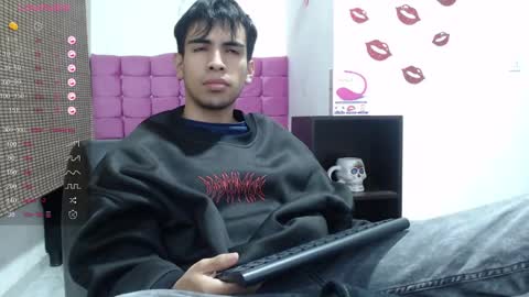 Snapshot of zack_xtreme chatting on 12-28-24, 12:24 Xavi online show from 12-28-24, 12:24