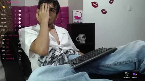 Snapshot of zack_xtreme chatting on 01-04-25, 12:27 Xavi online show from 01-04-25, 12:27