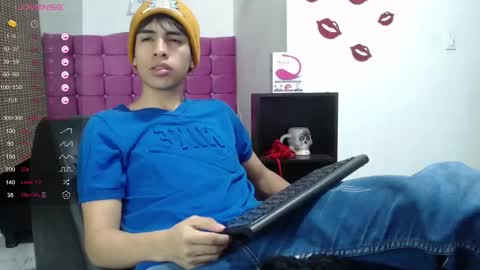 Snapshot of zack_xtreme chatting on 01-05-25, 12:21 Xavi online show from 01-05-25, 12:21