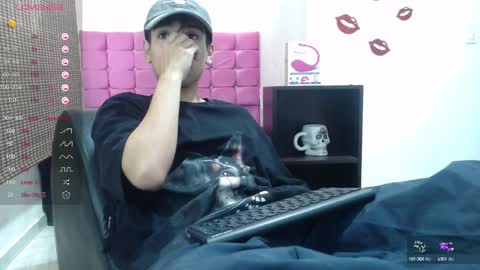 Snapshot of zack_xtreme chatting on 01-09-25, 12:09 Xavi online show from 01-09-25, 12:09