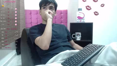 Snapshot of zack_xtreme chatting on 01-15-25, 12:15 Xavi online show from 01-15-25, 12:15