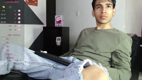Snapshot of zack_xtreme chatting on 02-23-25, 12:16 Xavi online show from 02-23-25, 12:16