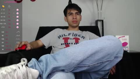 Snapshot of zack_xtreme chatting on 02-25-25, 12:03 Xavi online show from 02-25-25, 12:03