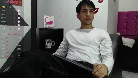 Snapshot of zack_xtreme chatting on 02-28-25, 11:58 Xavi online show from 02-28-25, 11:58