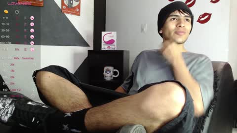 Snapshot of zack_xtreme chatting on 03-02-25, 12:01 Xavi online show from 03-02-25, 12:01