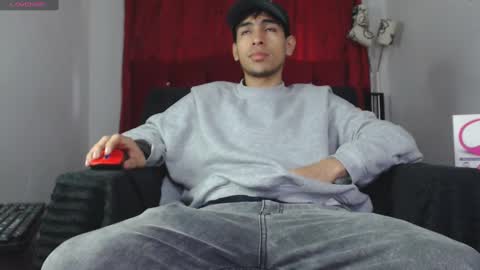 Snapshot of zack_xtreme chatting on 03-09-25, 12:09 Xavi online show from 03-09-25, 12:09