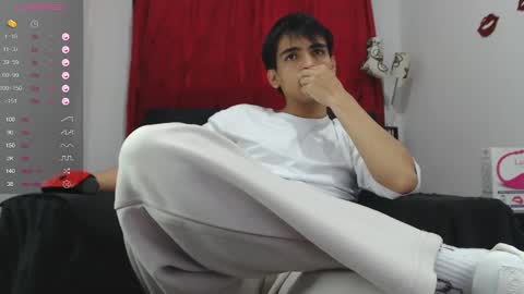 Snapshot of zack_xtreme chatting on 03-12-25, 01:51 Xavi online show from 03-12-25, 01:51