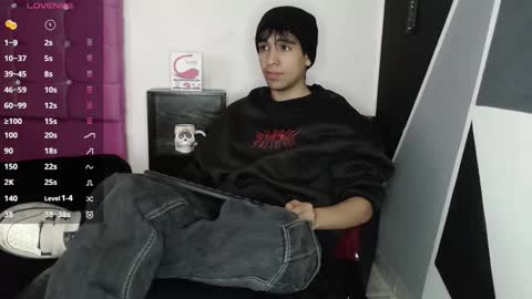 Snapshot of zack_xtreme chatting on 09-30-25, 12:32 Xavi online show from 09-30-25, 12:32