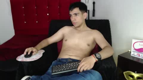 Snapshot of zack_xtreme chatting on 10-15-25, 03:12 Xavi online show from 10-15-25, 03:12
